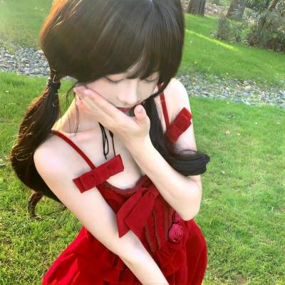 龙纹身的女鬼入镜